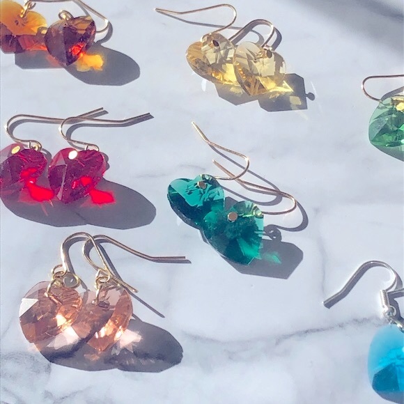 New Sparkling Glass Crystal Dangling Heart Handmade Earrings Pale Lemon Yellow - Picture 7 of 7